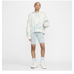 Nike Sportswear Washed Jersey Cloud Hoodie
Size Large | NWT | Retail $75